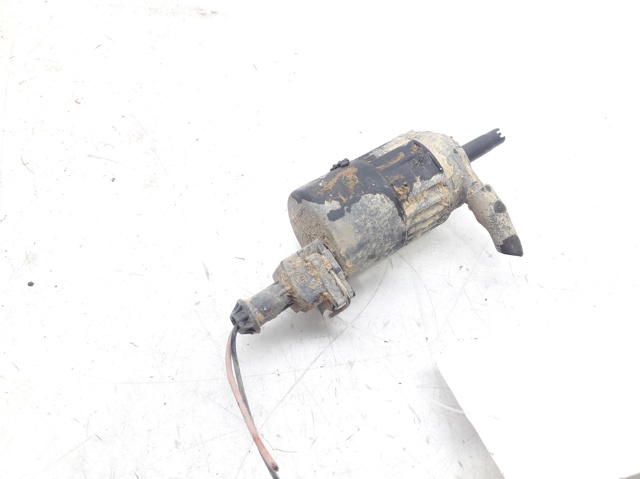 Bomba de limpiaparabrisas delantera MR911022 Mitsubishi