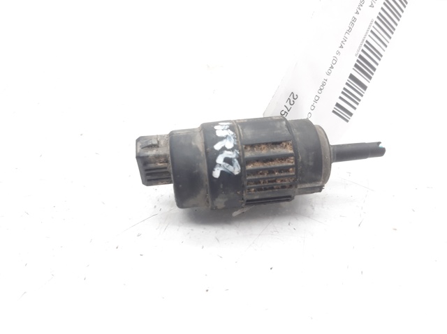 Bomba de limpiaparabrisas delantera MR911022 Mitsubishi
