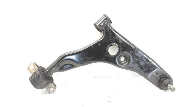Brazo inferior derecho de la suspensión delantera MR911569 MITSUBISHI