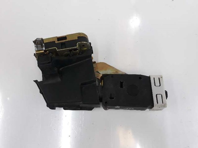 Cerradura de puerta trasera izquierda MR911785 Mitsubishi