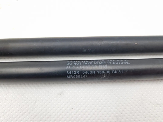 MR959247 Amortiguador de la tapa del maletero  comprar en Zaragoza