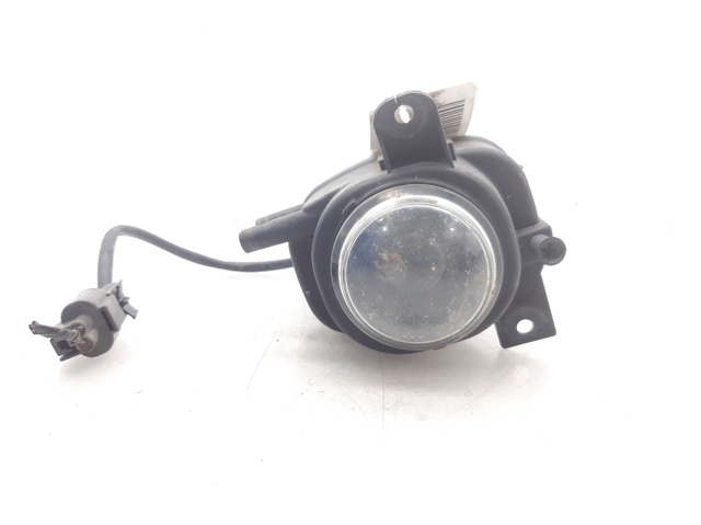 Luz antiniebla derecha MR972456 Mitsubishi