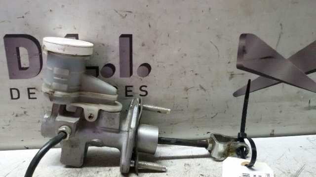 Bomba auxiliar de embrague MR980832 MITSUBISHI