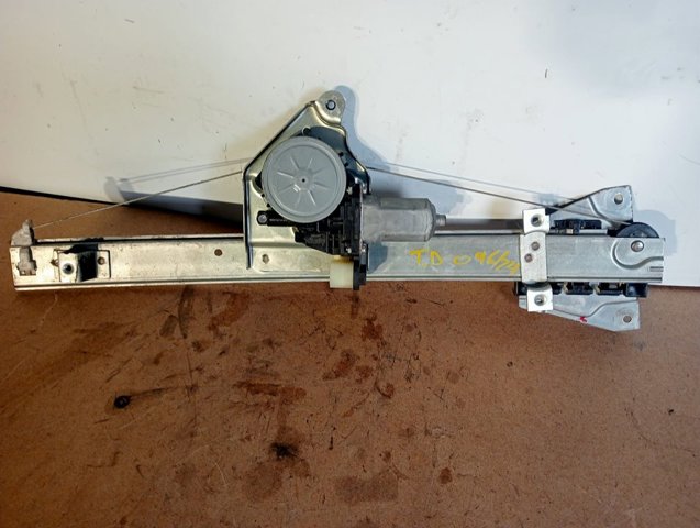 MR989947 Mitsubishi