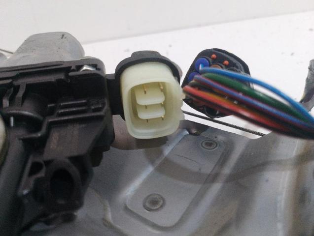 MR989947 MITSUBISHI Motor del elevalunas de la puerta trasera derecha  en stock Huelva
