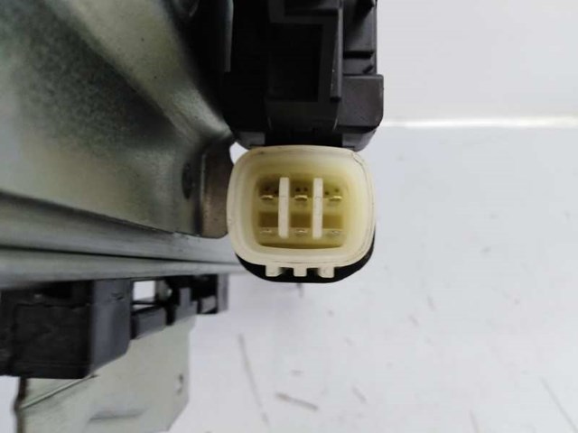 MITSUBISHI MR989947 Motor del elevalunas de la puerta trasera derecha  comprar en Murcia