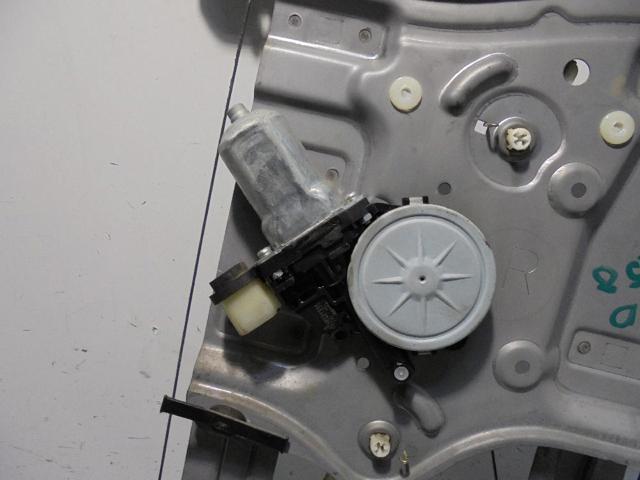MITSUBISHI MR989948 Motor del elevalunas de la puerta trasera izquierda  comprar en Ponferrada