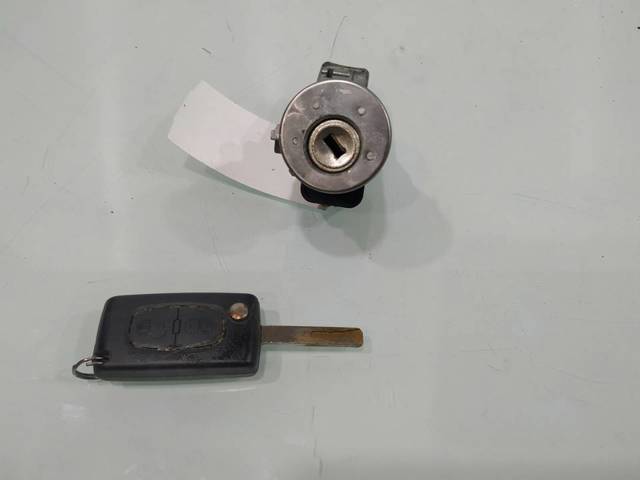 PEUGEOT N0502073  disponible Valladolid
