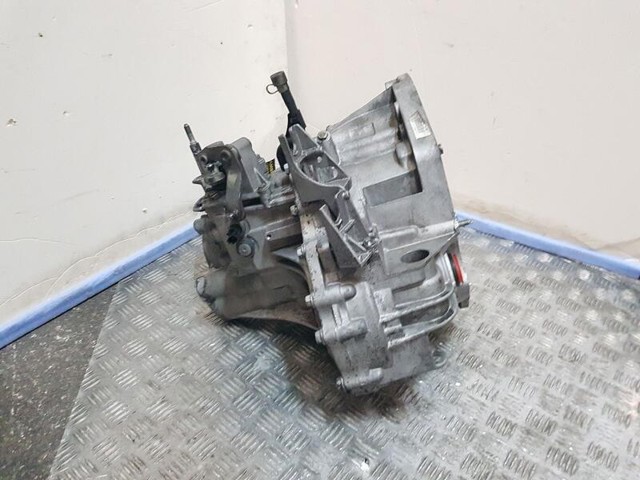 ND0002 RENAULT Caja de cambios manual completa  comprar en Oviedo