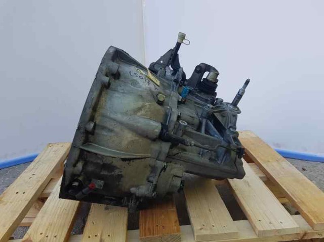 ND0002 RENAULT Caja de cambios  en stock Huelva
