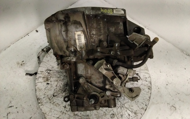 ND0008 RENAULT Caja de cambios  en stock Córdoba
