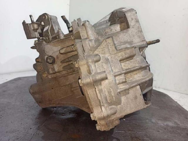 Caja de cambios mecánica, completa Nissan Primera P12
