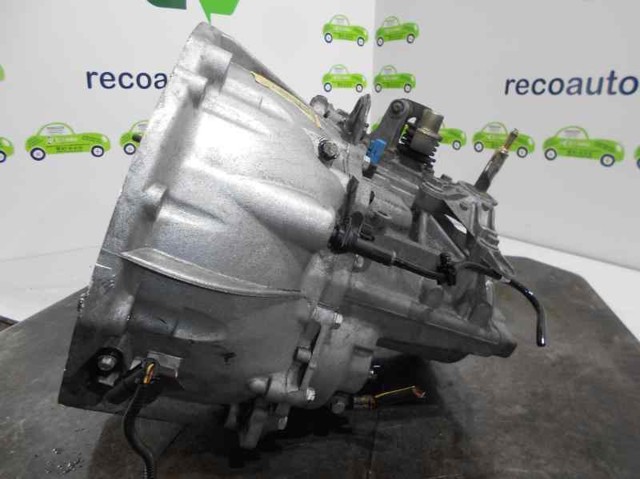 Caja de cambios mecánica, completa Nissan Primera P12