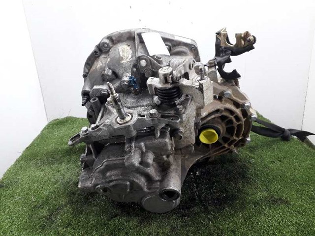 Caja de cambios mecánica, completa Nissan Primera P12