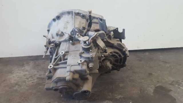 NDO001 RENAULT Caja de cambios  en stock Huelva
