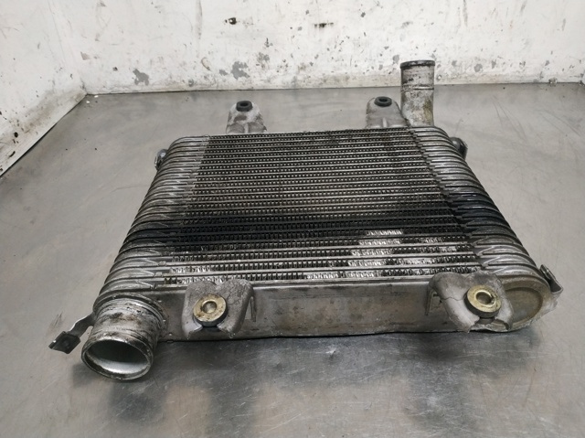Radiador de aire, intercooler KIA Carnival I (UP)