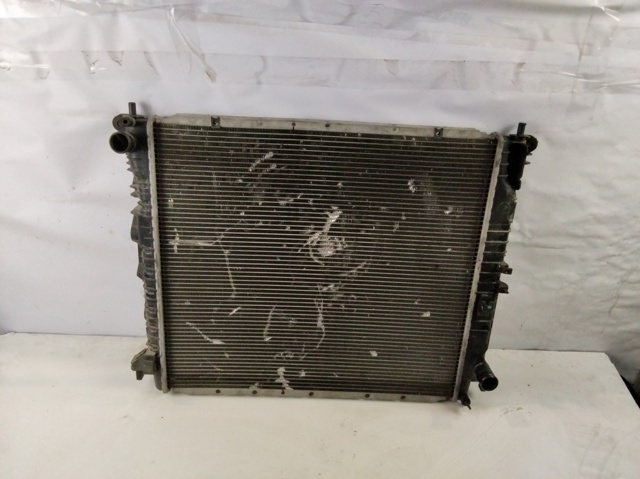 PA66GF30 Abrazadera plástica universal  en stock Castellón