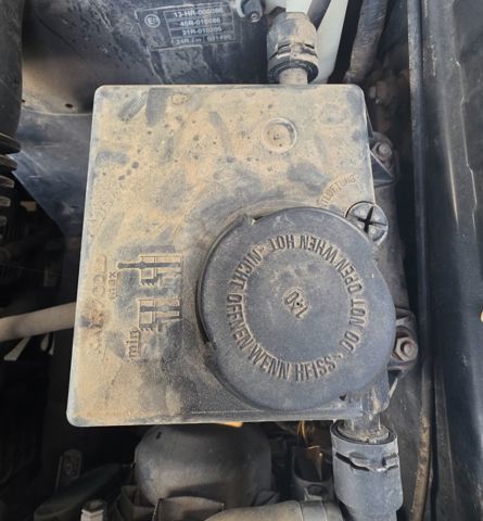 PCF000030 Land Rover