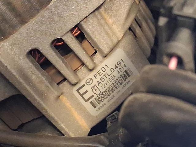 PE0118300 Mazda