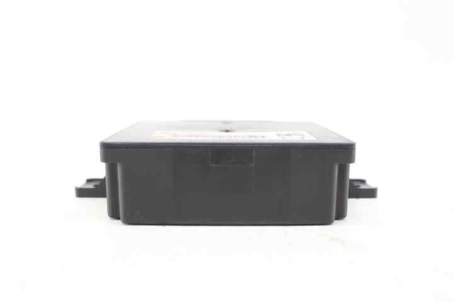 PE0318572 MAZDA Módulo de control de red de a bordo  en stock Gandía