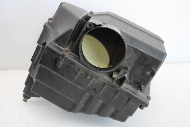 PHB000498 Land Rover