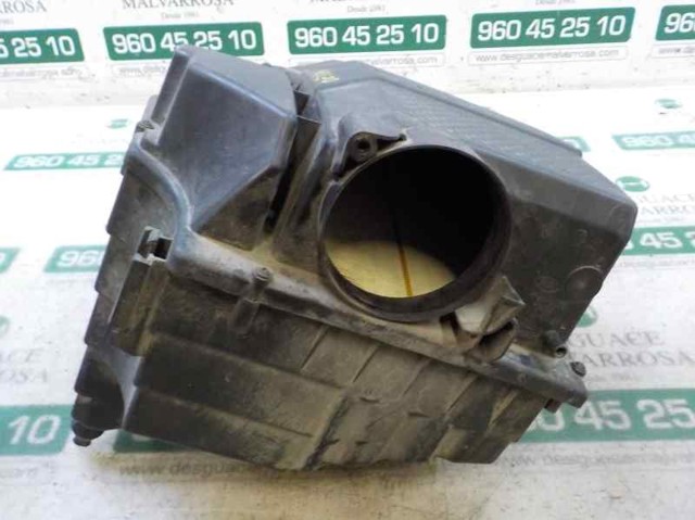 PHB000498 Land Rover