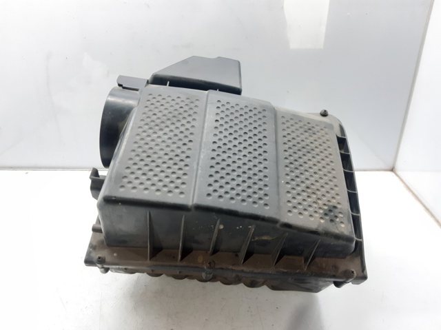 PHB000498 Land Rover