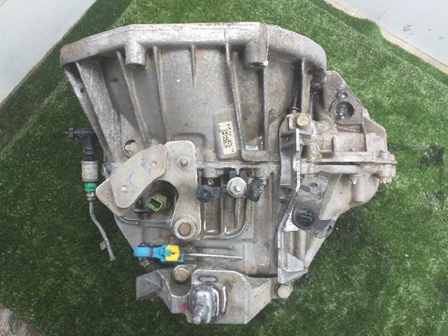 RENAULT PK4001 Caja de cambios manual completa  comprar en Ponferrada
