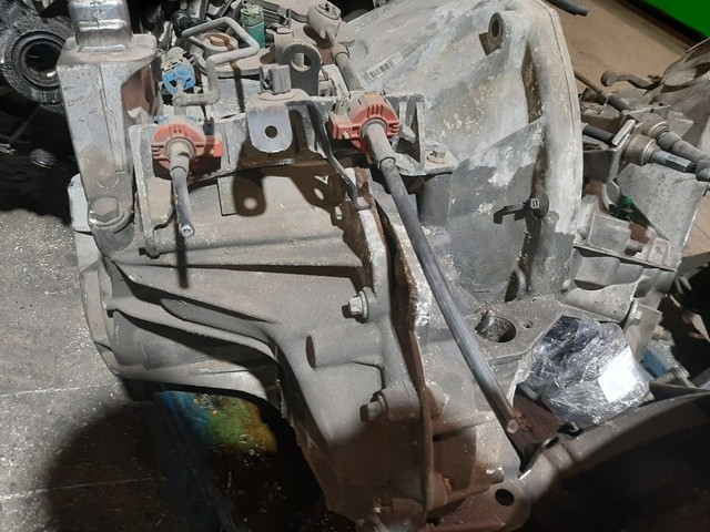 PK4001 RENAULT Caja de cambios  en stock Córdoba