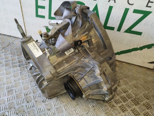 PK6011 RENAULT Caja de cambios  en stock Huelva