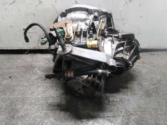 RENAULT PK6068 Caja de cambios manual completa  disponible Valladolid