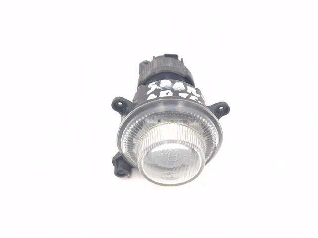 Faro antiniebla izquierdo / derecho Q0002902V002000000 MERCEDES