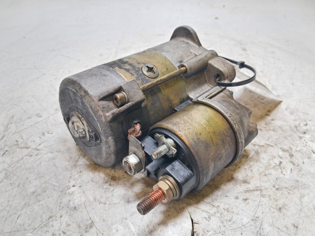 Q0003188V008000000 Motor de arranque  en stock Granada