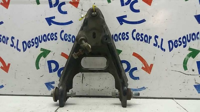 Q0014141V002000000 Brazo inferior izquierdo/derecho de suspensión delantera  comprar en Zaragoza