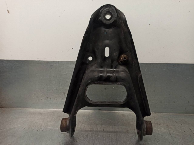 Q0014141V002000000 Brazo inferior izquierdo/derecho de suspensión delantera comprar Girona