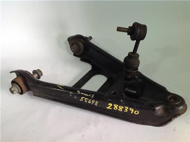 Q0014141V002000000 MERCEDES Brazo inferior izquierdo/derecho de suspensión delantera  comprar en Oviedo