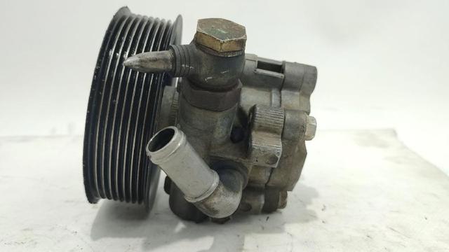 LAND ROVER QVB500400 Bomba de dirección asistida  disponible Valladolid