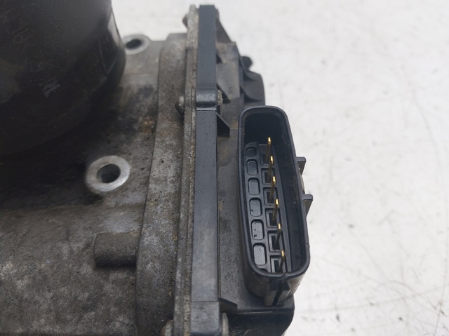 R2AA136B0 MAZDA Cuerpo de aceleración completo  disponible Ourense
