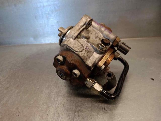 R2AA13800 MAZDA Bomba de alta presión de combustible  disponible Alicante