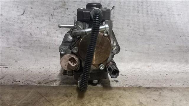 R2AA13800 MAZDA Bomba inyectora  en stock Córdoba