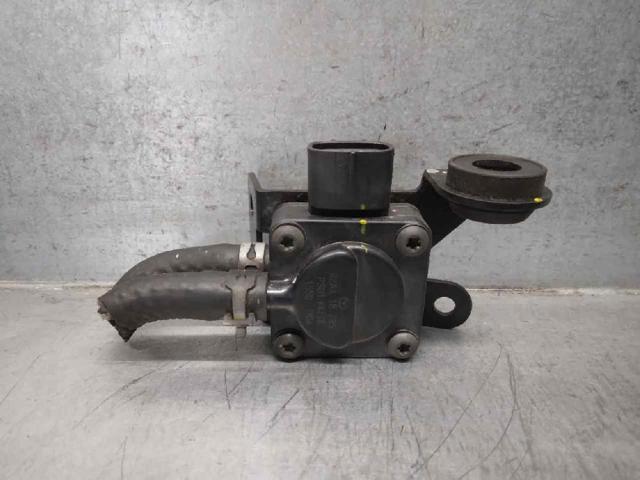 R2AX182B5 Mazda
