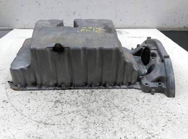 R6110140202 Cárter de aceite del motor  en stock Sabadell