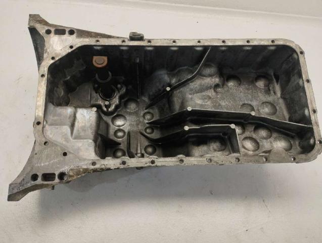 R6110140602 MERCEDES Cárter de aceite del motor  comprar en Oviedo