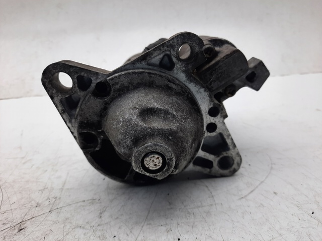 RF1H18400 Mazda