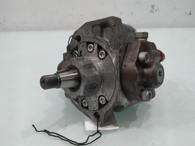 RF7J13800A MAZDA Bomba de alta presión de combustible  disponible Alicante