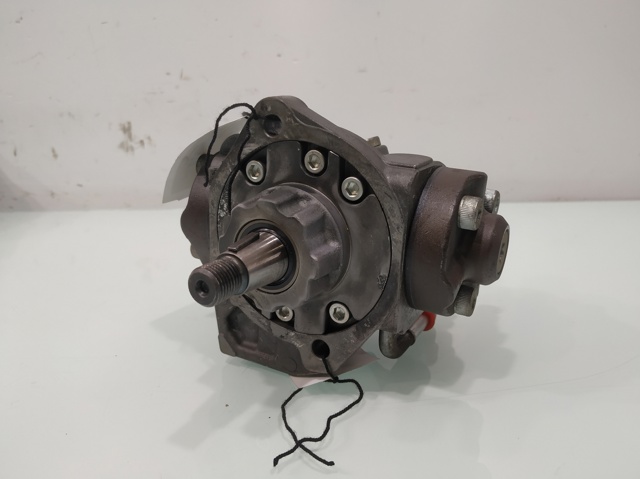 RF7J13800A MAZDA Bomba de alta presión de combustible  comprar en Oviedo