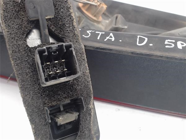 FORD RS1022A01AR00F00 Piloto trasero derecho comprar Tarragona