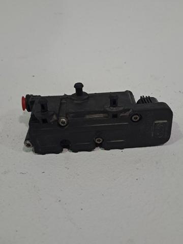 RVH000055 Bloque de válvulas de suspensión regulable trasero  en stock Sabadell