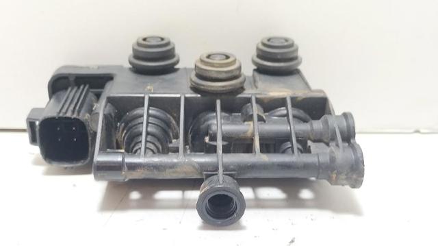 RVH000095 Land Rover