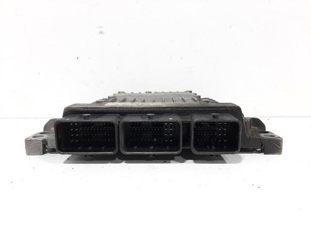 RENAULT S122326109A Unidad de control del motor (ECU)  disponible España